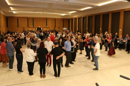 Photo de l'audience au bal de noel a montigny les metz